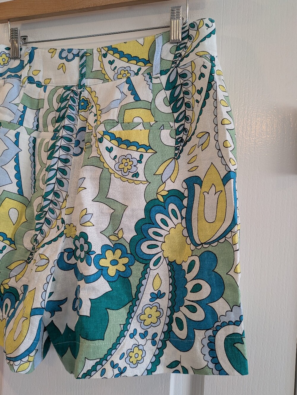 Boden Westbourne Linen Shorts Emerald Foliage Paisley Floral Resortwear Size 8 - Picture 10 of 13